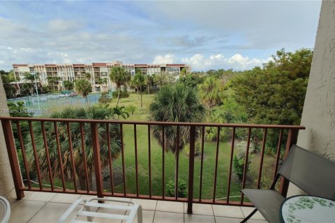 Condo in Hallandale Beach, Florida, 1 bedroom  № 1939686 - photo 10