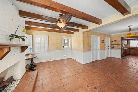 House in Brandon, Florida 4 bedrooms, 211.63 sq.m. № 2312349 - photo 11
