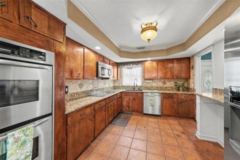 House in Brandon, Florida 4 bedrooms, 211.63 sq.m. № 2312349 - photo 18