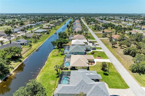 House in Rotonda, Florida 3 bedrooms, 155.61 sq.m. № 1899010 - photo 5