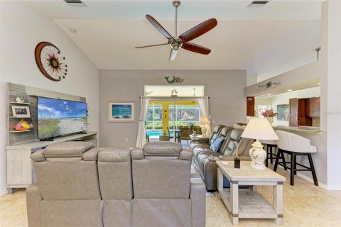 House in Rotonda, Florida 3 bedrooms, 155.61 sq.m. № 1899010 - photo 14