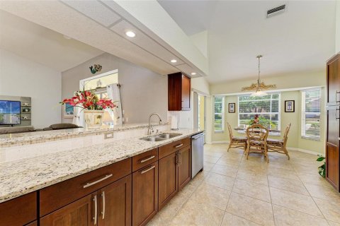 House in Rotonda, Florida 3 bedrooms, 155.61 sq.m. № 1899010 - photo 27