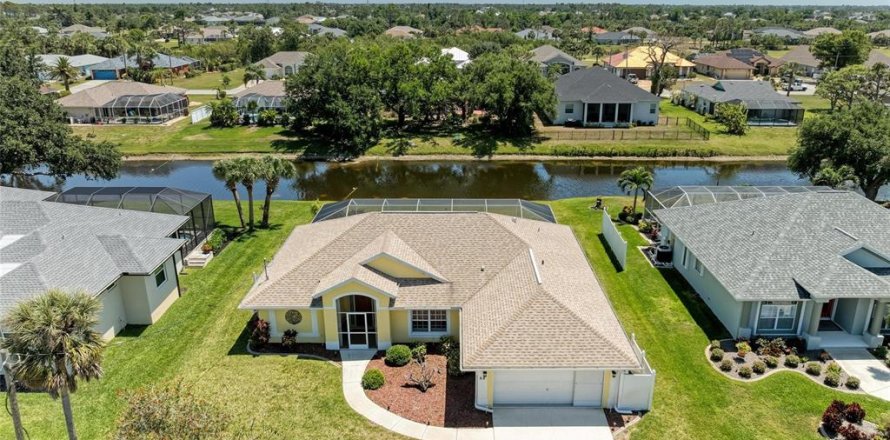 Villa ou maison à Rotonda, Floride 3 chambres, 155.61 m2 № 1899010