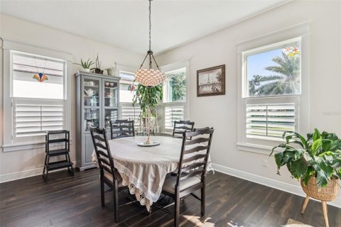 Villa ou maison à vendre à Winter Garden, Floride: 5 chambres, 358.88 m2 № 2230994 - photo 16
