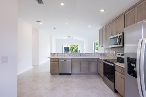 Casa en venta en Port Charlotte, Florida, 3 dormitorios, 140.38 m2 № 1558131 - foto 6