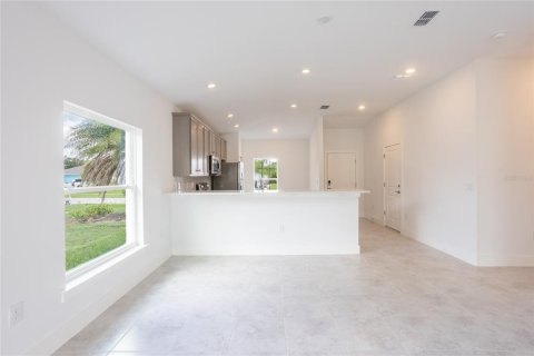 Casa en venta en Port Charlotte, Florida, 3 dormitorios, 140.38 m2 № 1558131 - foto 9