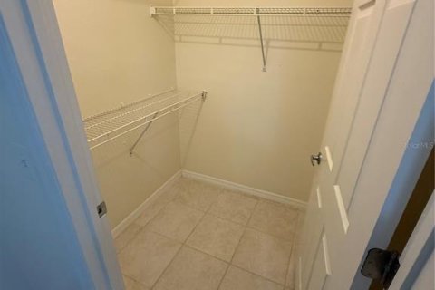 Condo in Orlando, Florida, 2 bedrooms  № 1669951 - photo 15