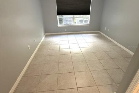 Condo in Orlando, Florida, 2 bedrooms  № 1669951 - photo 12