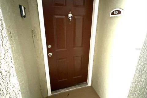 Condo in Orlando, Florida, 2 bedrooms  № 1669951 - photo 2