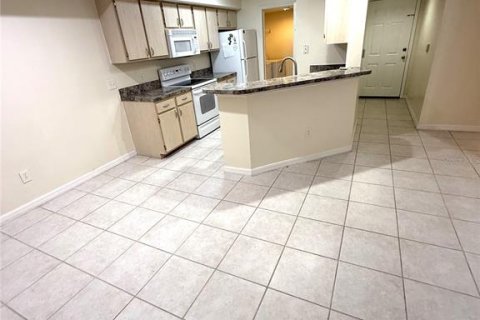 Condo in Orlando, Florida, 2 bedrooms  № 1669951 - photo 7