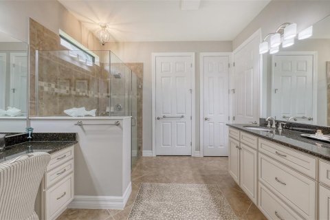 House in Sarasota, Florida 3 bedrooms, 233.37 sq.m. № 1810105 - photo 25