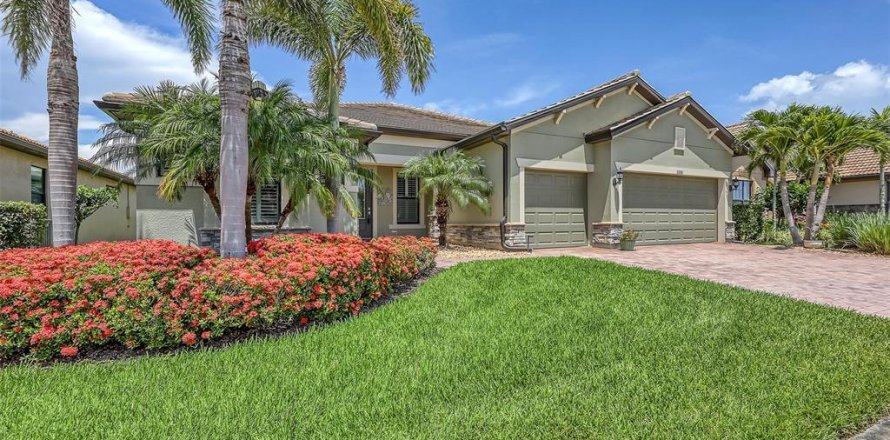 House in Sarasota, Florida 3 bedrooms, 233.37 sq.m. № 1810105