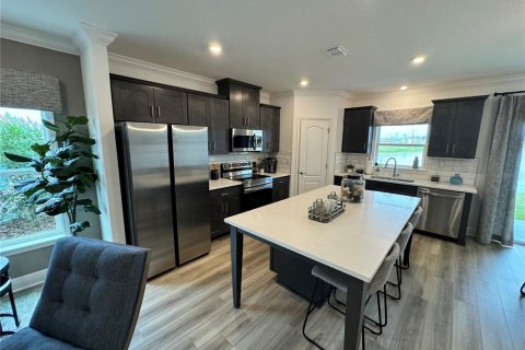 Touwnhouse à louer à San Antonio, Floride: 3 chambres, 155.52 m2 № 2150779 - photo 2