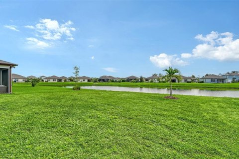 House in Parrish, Florida 4 bedrooms, 171.78 sq.m. № 1909449 - photo 3
