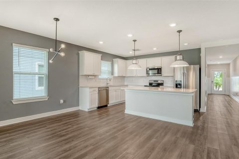 House in Parrish, Florida 4 bedrooms, 171.78 sq.m. № 1909449 - photo 4