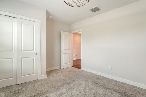 House in Parrish, Florida 4 bedrooms, 171.78 sq.m. № 1909449 - photo 28