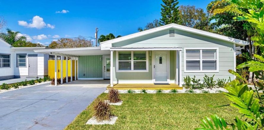 Casa en Gulfport, Florida 2 dormitorios, 77.85 m2 № 1754558
