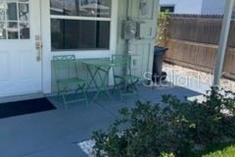 House in Gulfport, Florida 2 bedrooms, 77.85 sq.m. № 1754558 - photo 6