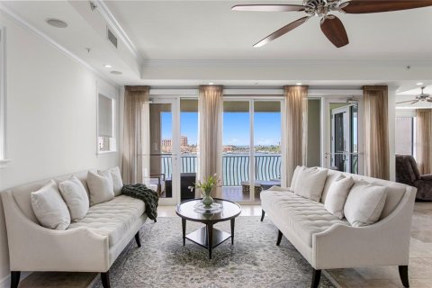 Condo in Clearwater, Florida, 4 bedrooms  № 2150160 - photo 28