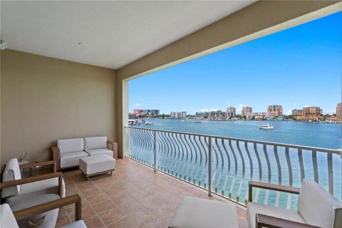 Condo in Clearwater, Florida, 4 bedrooms  № 2150160 - photo 15