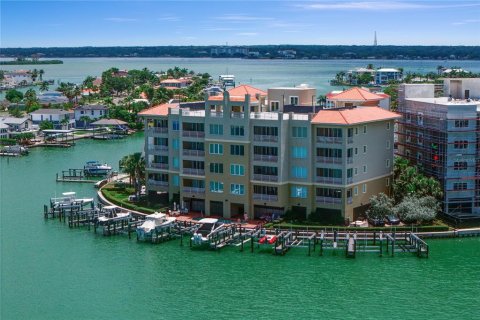 Condo in Clearwater, Florida, 4 bedrooms  № 2150160 - photo 4