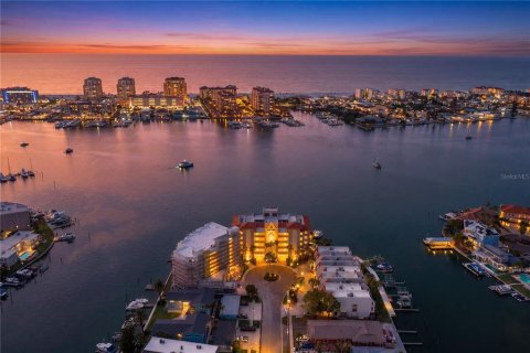Condo in Clearwater, Florida, 4 bedrooms  № 2150160 - photo 5