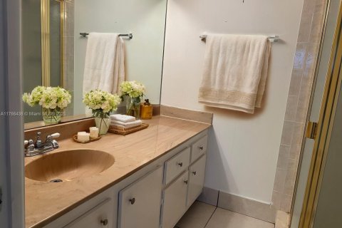 Купить кондоминиум в Тамарак, Флорида 2 спальни, 81.75м2, № 1741656 - фото 7