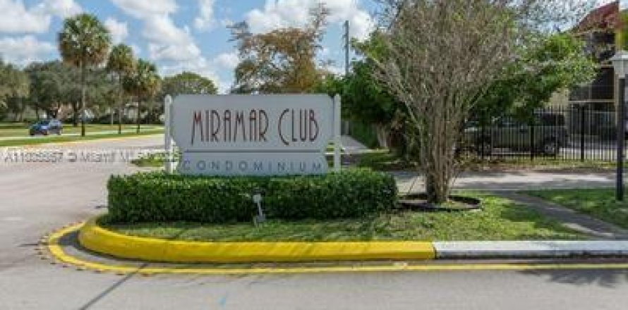 Condo à Miramar, Floride, 2 chambres № 1742129