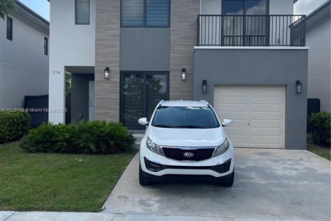 Дом в AURORA в Флорида-Сити, Флорида 5 спален, 176.7м2 № 2034428