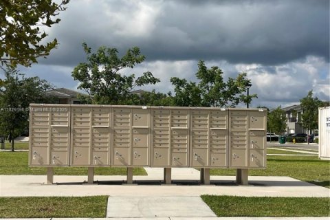 Снять в аренду виллу или дом в Флорида-Сити, Флорида 5 спален, 176.7м2, № 2034428 - фото 30