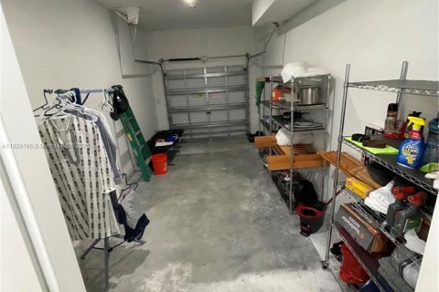 Снять в аренду виллу или дом в Флорида-Сити, Флорида 5 спален, 176.7м2, № 2034428 - фото 12