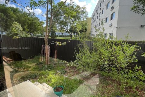 Снять в аренду виллу или дом в Флорида-Сити, Флорида 5 спален, 176.7м2, № 2034428 - фото 9