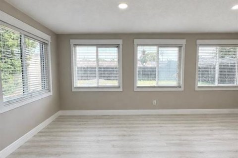 Casa en venta en Oldsmar, Florida, 2 dormitorios, 117.43 m2 № 2112212 - foto 9