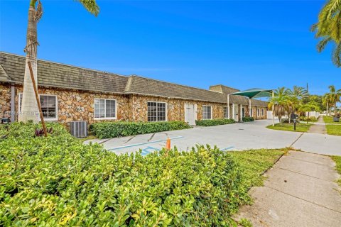 Immobilier commercial à Margate, Floride № 2018816