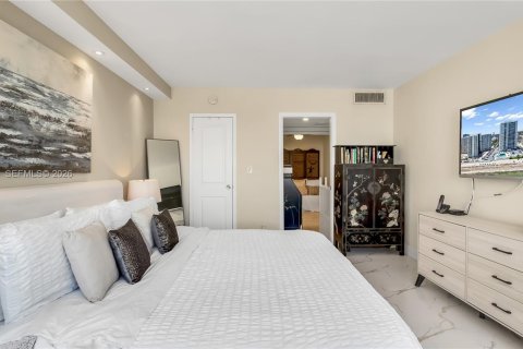 Condominio en alquiler en Hallandale Beach, Florida, 2 dormitorios, 102.19 m2 № 2074626 - foto 22