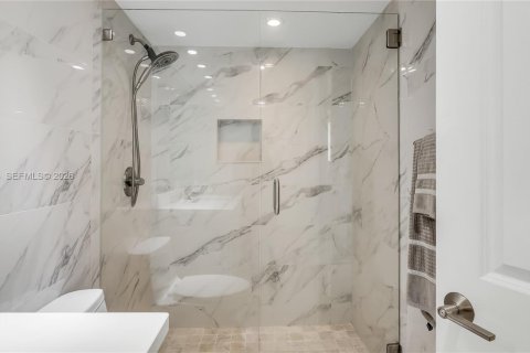 Condominio en alquiler en Hallandale Beach, Florida, 2 dormitorios, 102.19 m2 № 2074626 - foto 20