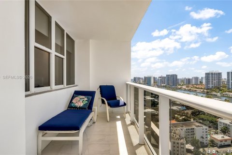 Condominio en alquiler en Hallandale Beach, Florida, 2 dormitorios, 102.19 m2 № 2074626 - foto 30