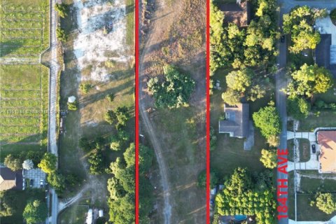 Terreno en Miami, Florida № 2054876