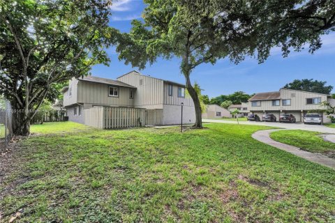 Adosado en venta en Lauderhill, Florida, 2 dormitorios, 87.33 m2 № 2013125 - foto 20