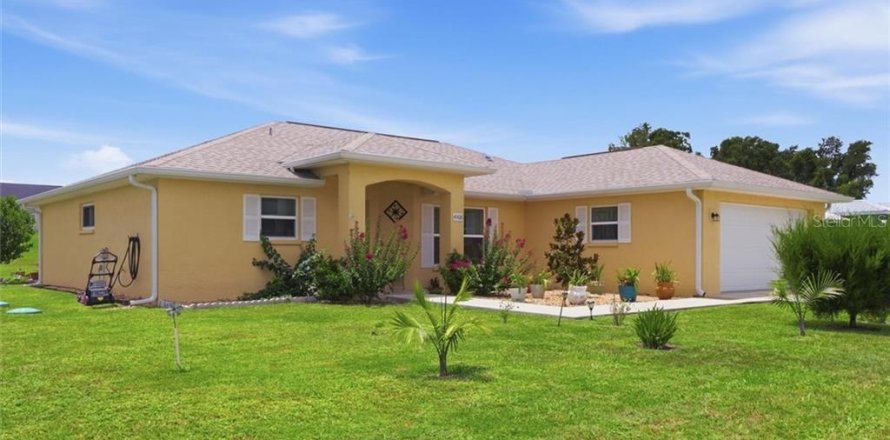 Casa en Inverness, Florida 3 dormitorios № 2404489