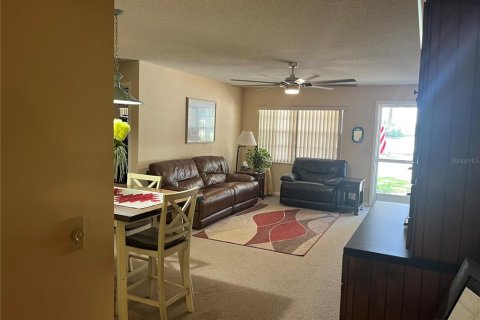 House in Ocala, Florida 2 bedrooms, 127.93 sq.m. № 1855635 - photo 4