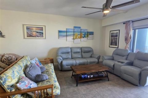 Condominio en alquiler en New Smyrna Beach, Florida, 3 dormitorios, 157.75 m2 № 1744094 - foto 25
