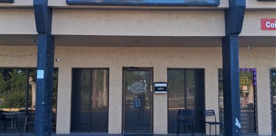 Propiedad comercial en Palm Harbor, Florida 1647.25 m2 № 1870312