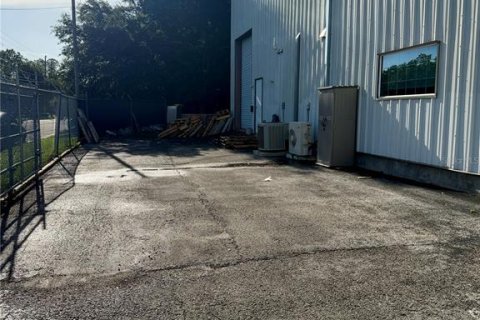 Commercial property in Odessa, Florida № 2221127 - photo 28