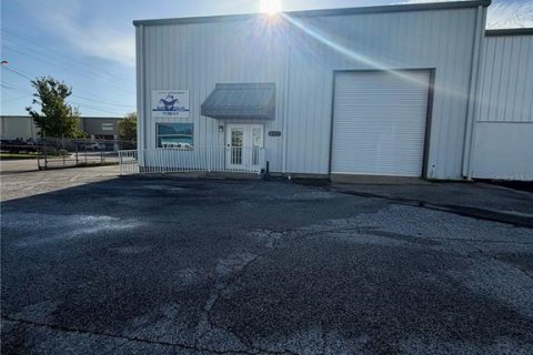 Commercial property in Odessa, Florida № 2221127 - photo 22
