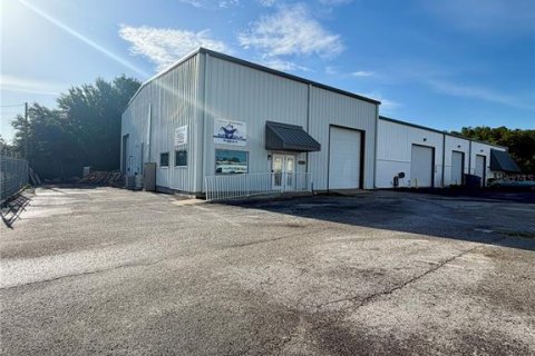 Commercial property in Odessa, Florida № 2221127 - photo 29