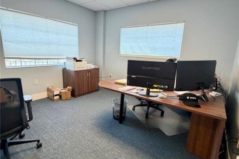 Commercial property in Odessa, Florida № 2221127 - photo 10