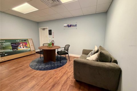 Commercial property in Odessa, Florida № 2221127 - photo 2