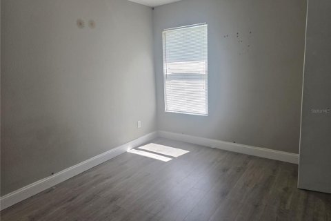 Villa ou maison à vendre à Poinciana, Floride: 4 chambres, 147.06 m2 № 2406410 - photo 16