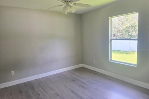 Villa ou maison à vendre à Poinciana, Floride: 4 chambres, 147.06 m2 № 2406410 - photo 13